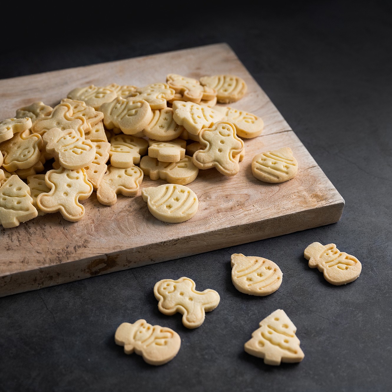 Shortbread Baking Mix & Christmas Cutters 6 Shortbread Baking Mix & Christmas Cutters - Image 2