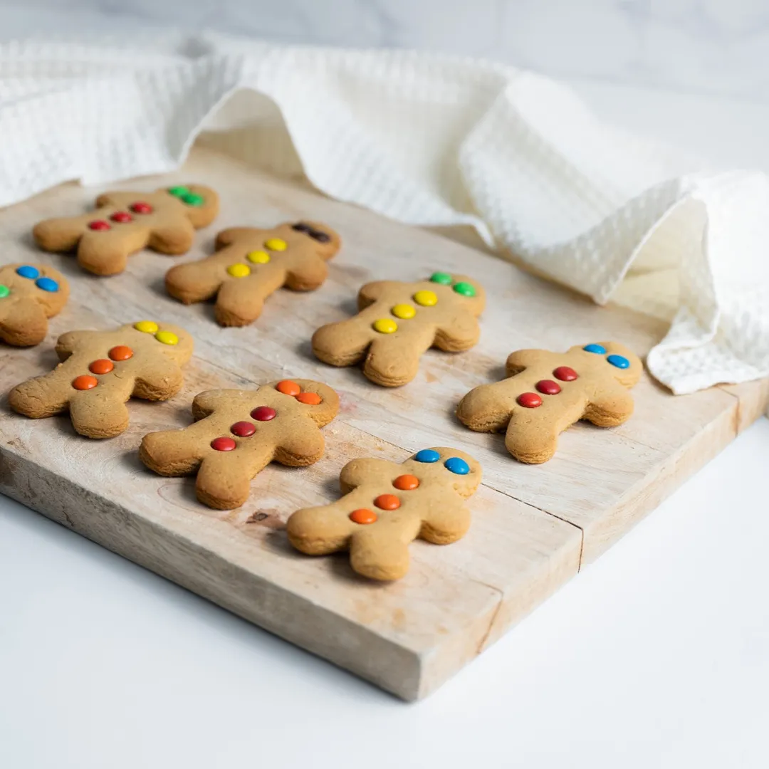 Gingerbread-men Baking Mix 5 Gingerbread-men Baking Mix - Image 2
